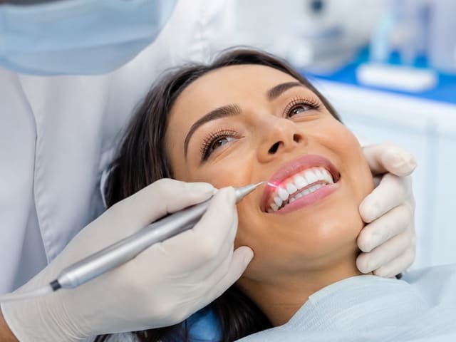 Gum contouring and gingivectomy with Dr. Sawsan Awartani in Dubai